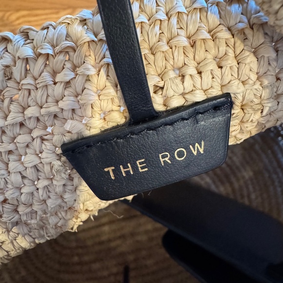 The Row Oregon Large Raffia Shopper - Picture 4 of 10